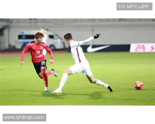 香港足球联赛新赛季展望球迷热情高涨期待精彩对决与球队表现 香港足球联赛新赛季展望球迷热情高涨期待精彩对决与球队表现